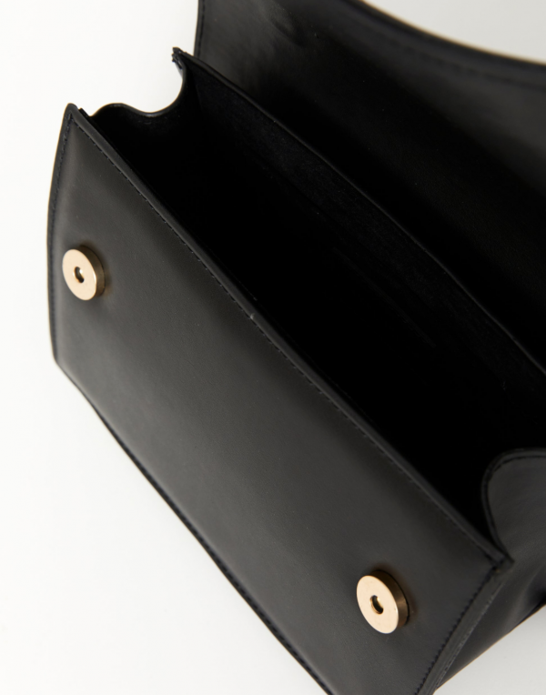 Faux leather handbag detailed with gold logo - Image 6