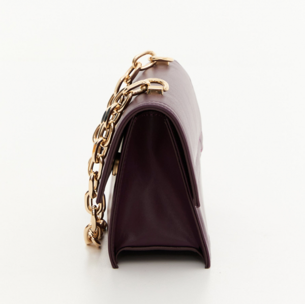 Faux leather handbag detailed with gold logo - Image 10