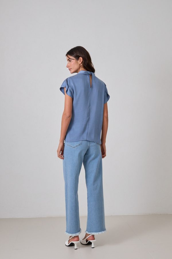 Neck and Sleeve Detailed Relaxed Cut Blouse - Image 4