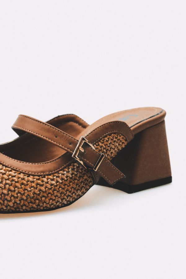Beige Woven Pointed Toe Slippers - Image 3