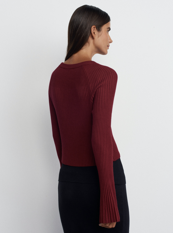 Crew Neck Buttoned Spanish Sleeve Knitted Cardigan - One size - Image 3