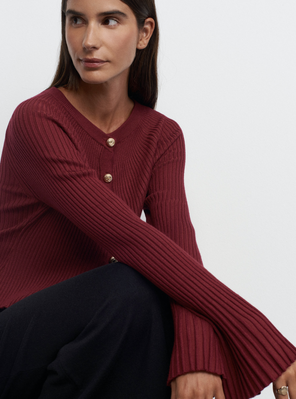 Crew Neck Buttoned Spanish Sleeve Knitted Cardigan - One size - Image 4