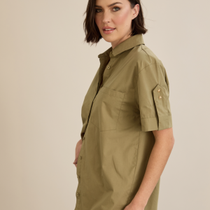 Short Sleeve Shirt Detailed With Star Buttons
