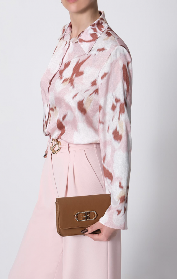 Leather Stylish Bag Detailed With Gold Logo - Camel - Image 4